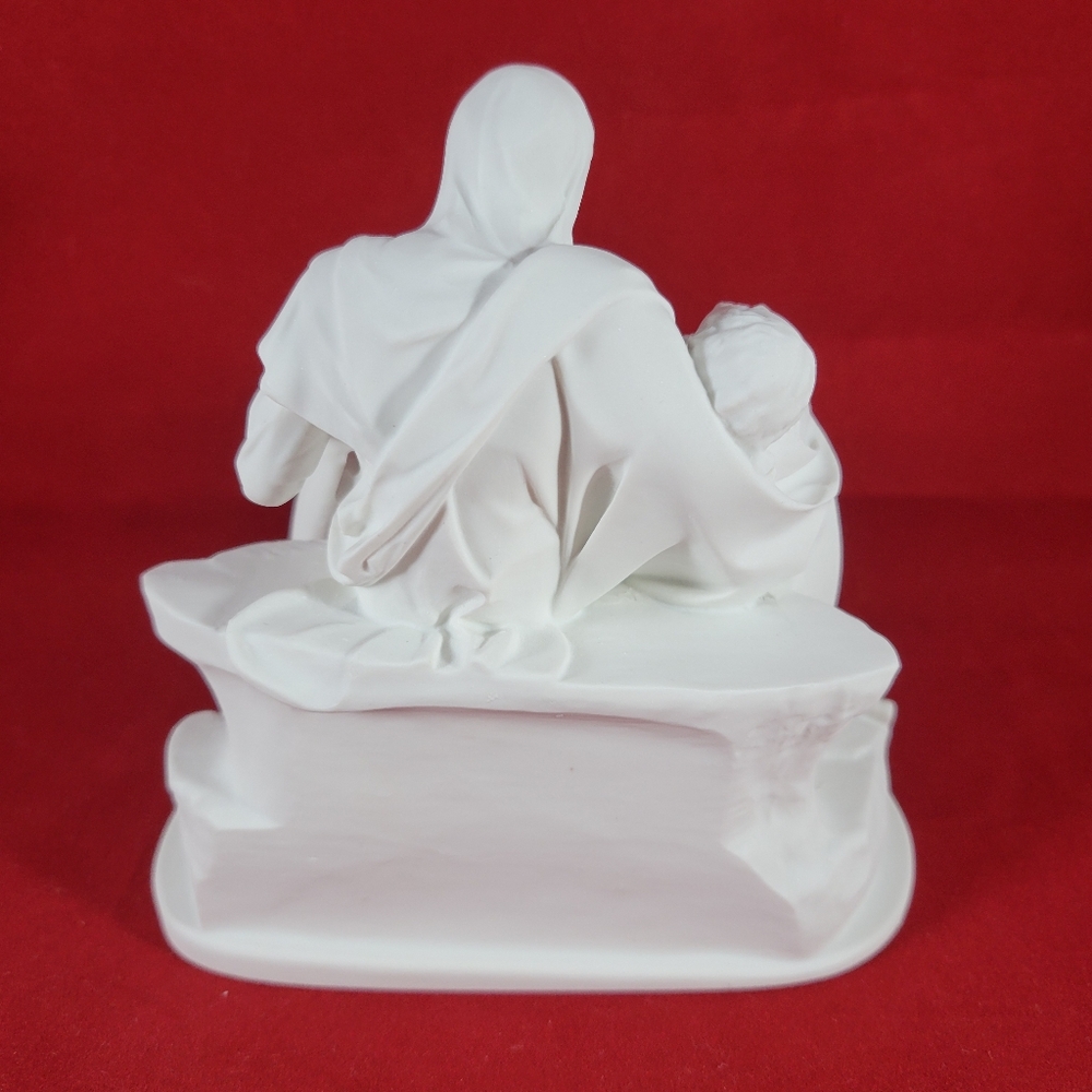 VINTAGE AUSTIN MADE IN ITALY, PIETA SCULPTURE, FIRENZE ITALY, - Picture 2 of 12